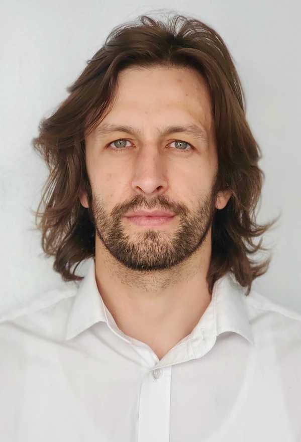 01,Samuel Mackey Monarch 22 profile image