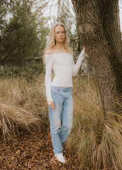 02,Ellis OBrien Monarch 26  profile image