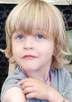 Elliott Ledbetter Taylor Monarch 1  profile image