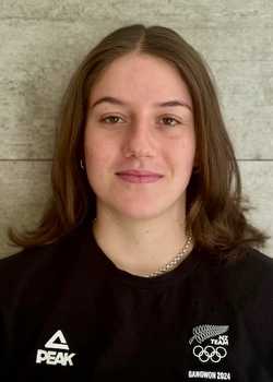 03,Lucia georgalli Monarch 24  profile image