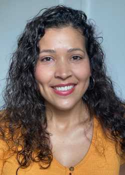 02,Luise Cardona Monarch  profile image