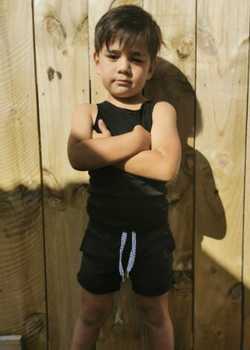Knox McKenzie Full length  profile image