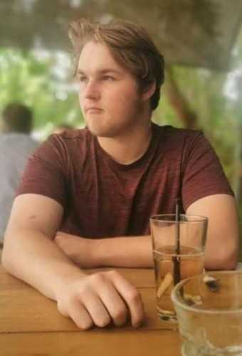 Noah Irving full profile image
