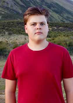 03,Everett Menard Monarch 25  profile image