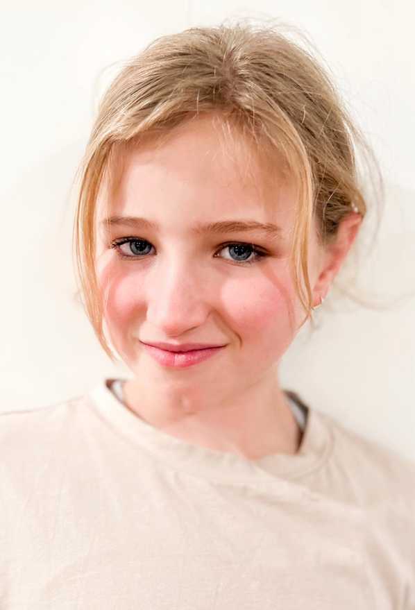 08,Lillyana Bradley Monarch 23 profile image