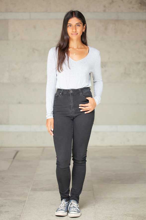 3,Shivani Pragji Monarch 21 profile image