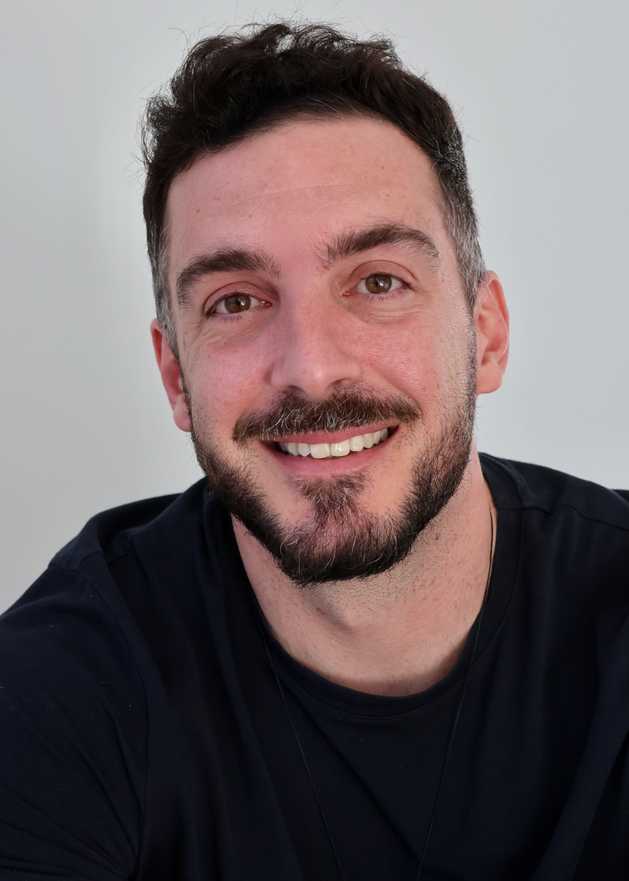 06,Allan Naltchadjian Monarch 26 profile image