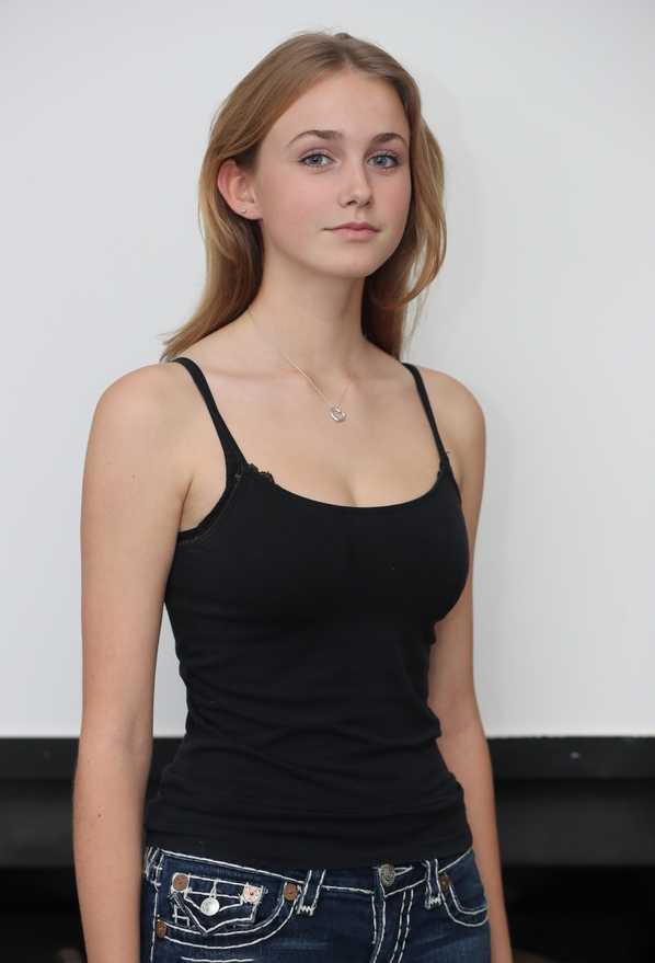 02,Sasha McKenzie Monarch 23 profile image