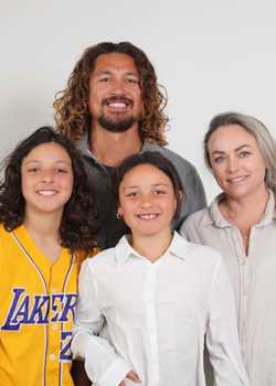 01,Tuala Family Monarch 23  profile image