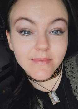 Leigh vii Cunniffe Headshot  profile image