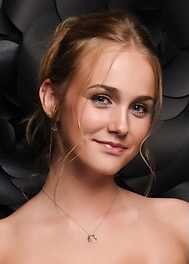 01,Sasha McKenzie Monarch 25 profile image
