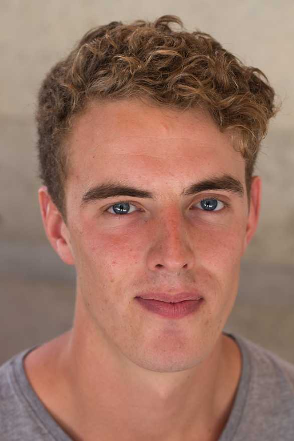 1,Jean Luc Lazat Monarch18 profile image