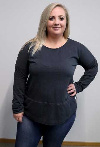 Kelly Lee Sutherland Monarch 2021 Midlength 2 profile image