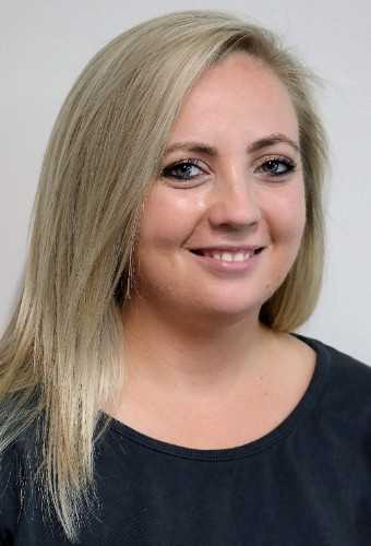 Kelly Lee Sutherland Monarch 2021 Headshot 4 profile image