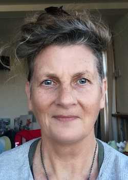 Suzanne Bereton  profile image