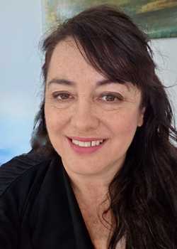 01,Carmen Houlahan Monarch 26  profile image