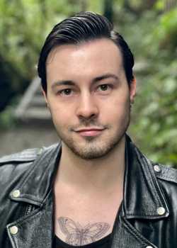01,Oliver Coughlin Monarch 22  profile image