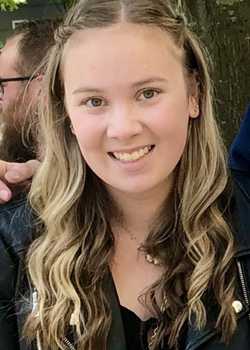 samantha Smith  profile image