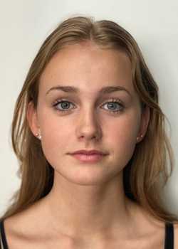 01,Sasha McKenzie Monarch 23  profile image