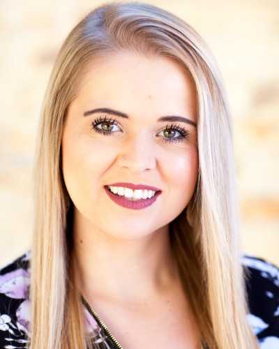 Kelly Monarch SentPhotos Resized 2 profile image