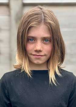 01,Ivy Wedd Monarch 25  profile image