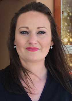 01,Kerri Lee Apolosi Monarch 19  profile image