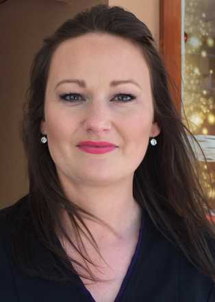 Kerri-Lee Apolosi Profile