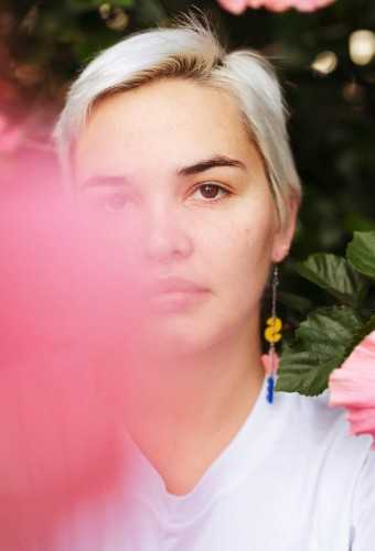 Becky Moss 2 profile image