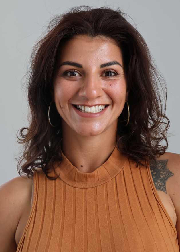 03,Cristielle Perotoni cardoso Monarch 25 profile image
