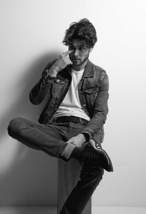 03,Jak Charles Monarch 18 profile image