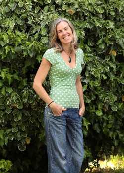 Nicola Woods Monarch 003  profile image