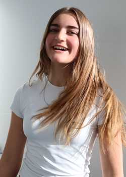 03,Luana Kirchoff Monarch 24   profile image