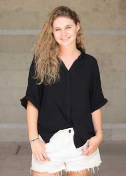 Rebekah Carter Monarch Feb2019 Resized 10  profile image