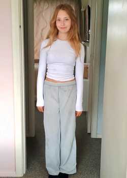 02,Amelia Bell Monarch 25  profile image