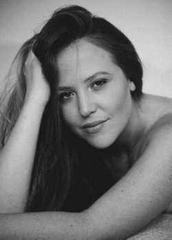 Samantha Cornish Monarch 02  profile image