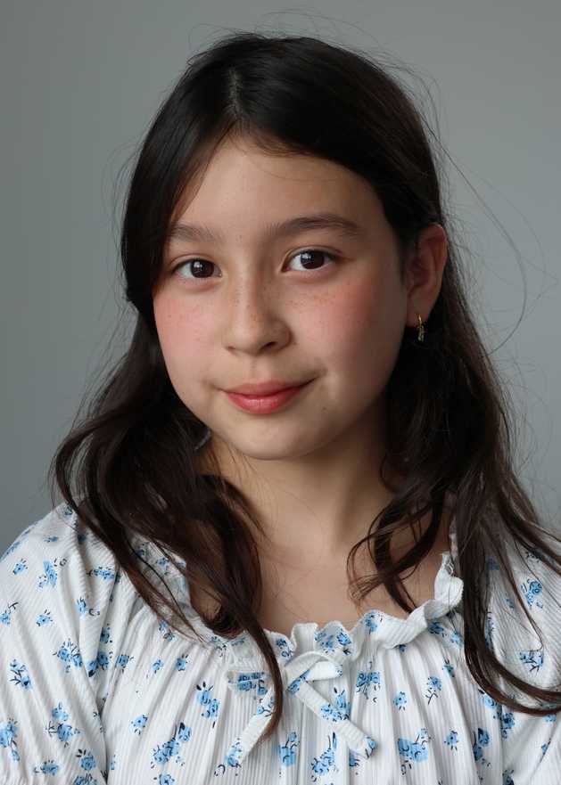 01,Zara Black Monarch 25 profile image