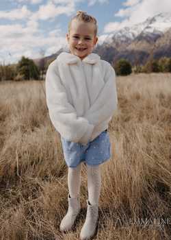 02,Lily Devery Monarch 25  profile image