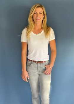 02,Hollie Reynolds Monarch 24  profile image