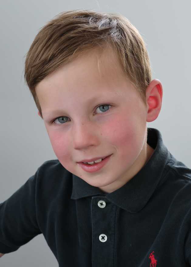 04,Oscar Charlton Monarch 25 profile image