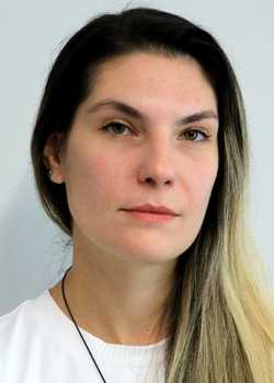 Louise Vanni Rosa Da Silva Monarch Headshot 6  profile image