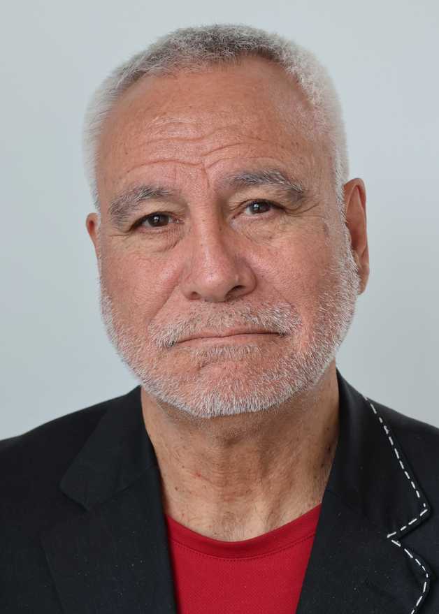 01,Julian Noel Monarch 24 profile image