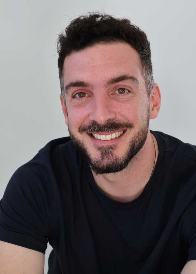03,Allan Naltchadjian Monarch 26 profile image