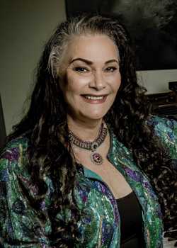 01,Debbie Harwood Monarch 25  profile image