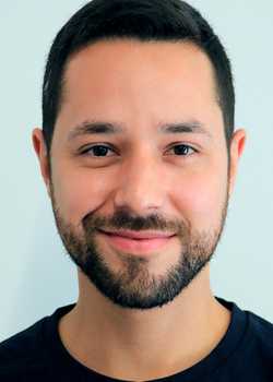 1,Luiz Brito Monarch Headshot 6  profile image