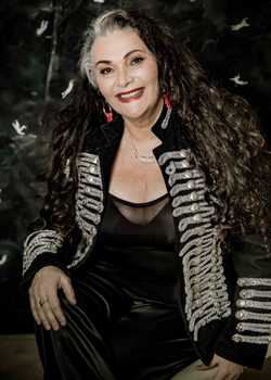 03,Debbie Harwood Monarch 25  profile image