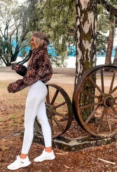 Olivia Lucas Headcard