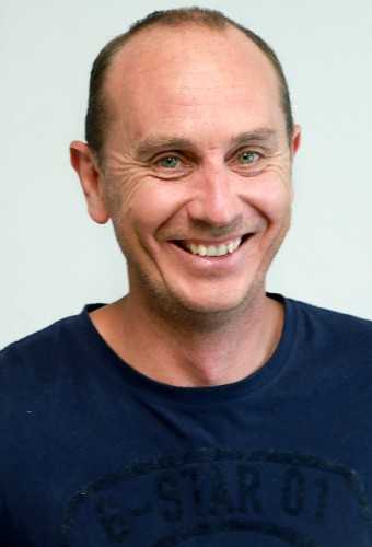 06,Hamish Menlove Monarch Midlength 5 profile image