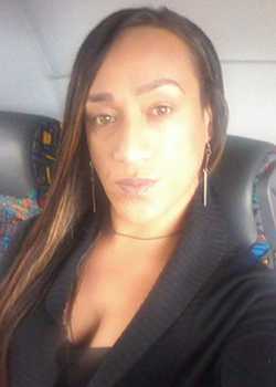 Queenie Rangi Headshot  profile image