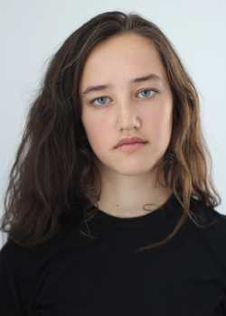 01,Niamh Groenen Monarch 24  profile image