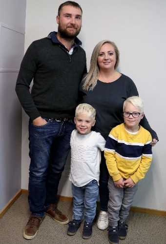 Sutherland Family Monarch 2021 WholeFamwithoutdaughter 2 profile image